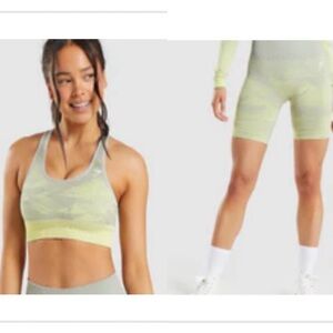 GYMSHARK Women’s Adapt Ombre Seamless Sports Bra & Shorts